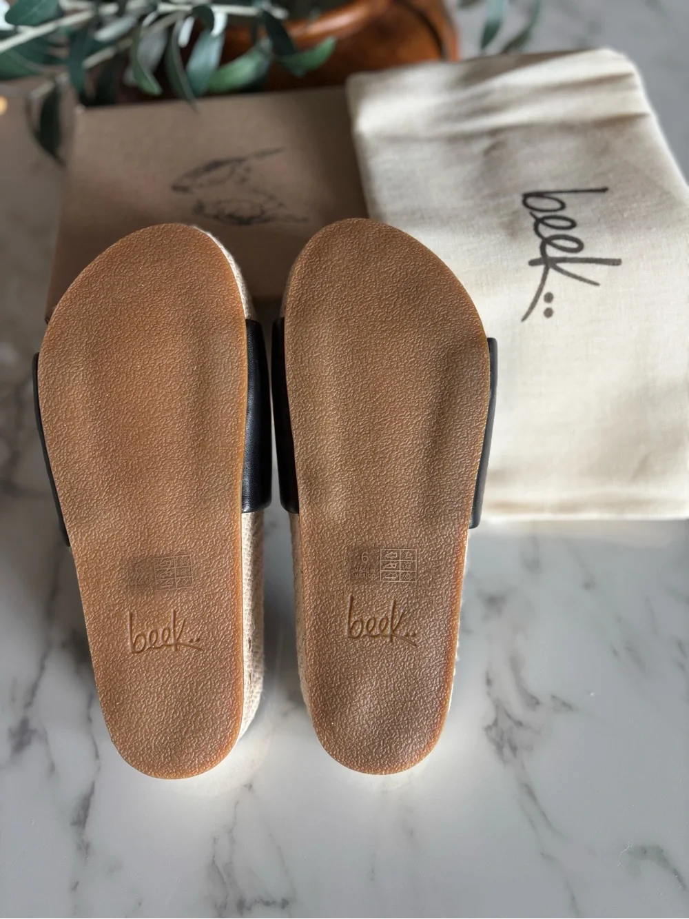 beek Pelican Black & Jute Sandals with Platform Sole - Size 8 NIB